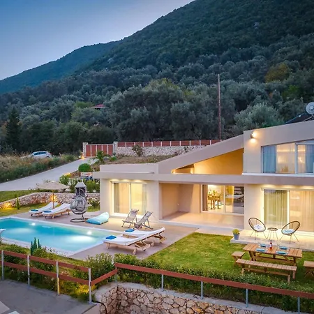 Villa Anatoli *