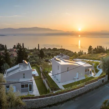 Anatoli Villa *